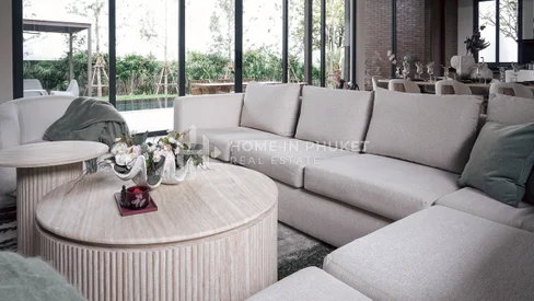 Four Bedroom Pool Villa at Boat Avenue Residence