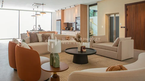 Penthouse Style 4 Storey Home