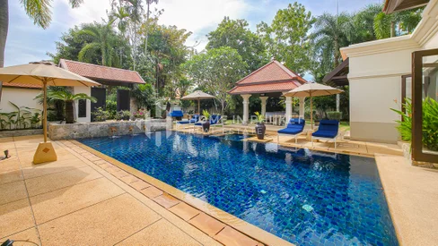 Thai Style Spacious 4-Bed Villa in Sai Taan Villas