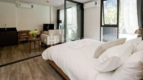 Freehold 1 Bedroom Condo at The Deck Patong