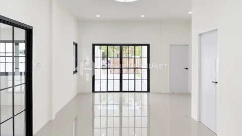 Maison jumelée de 3 chambres à coucher à Si Sunthon