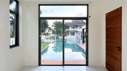 4 Bedroom Modern Pool Villa in Chalong