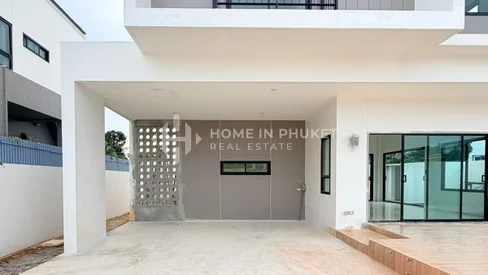 วิลล่าพร้อมสระว่ายน้ำ 3 ห้องนอน ในสิรินธร