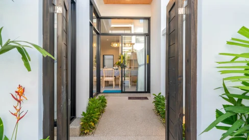Semi-Detached Pool Villa in Kamala