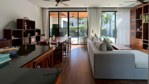 Villa Moderne Zen 2 Chambres avec Piscine à Nai Harn Baan-Bua