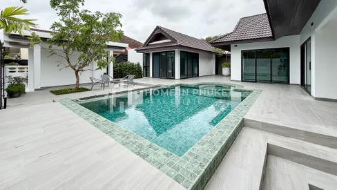 Villa spacieuse avec 3 chambres et piscine à Thep Krasattri