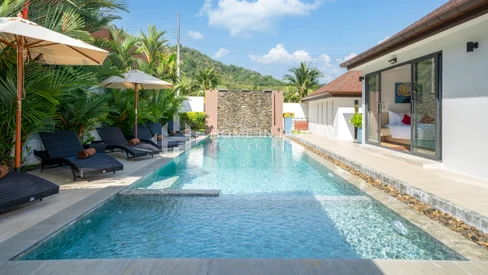 Tropical 5-bedroom Private Pool Villa