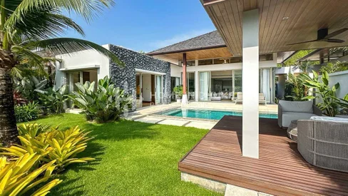 3 Bedroom Pool Villa at Botanica Lakeside