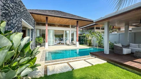 3 Bedroom Pool Villa at Botanica Lakeside