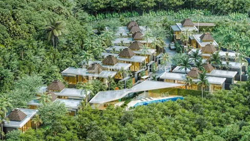 Aileen Villas Naithon II