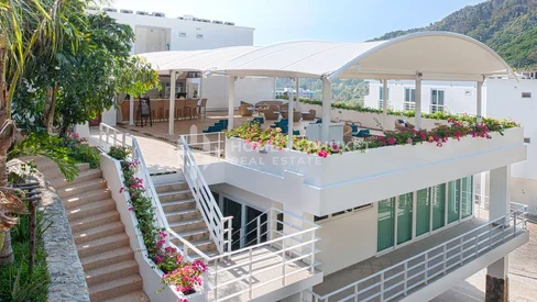 Kata Ocean View Condominium