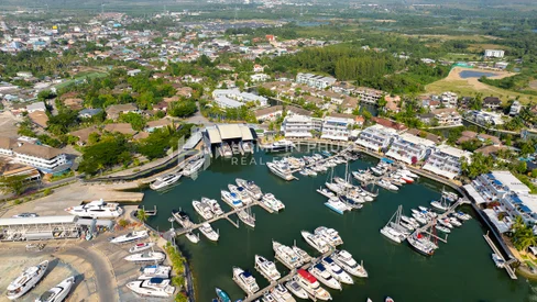 Boat Lagoon