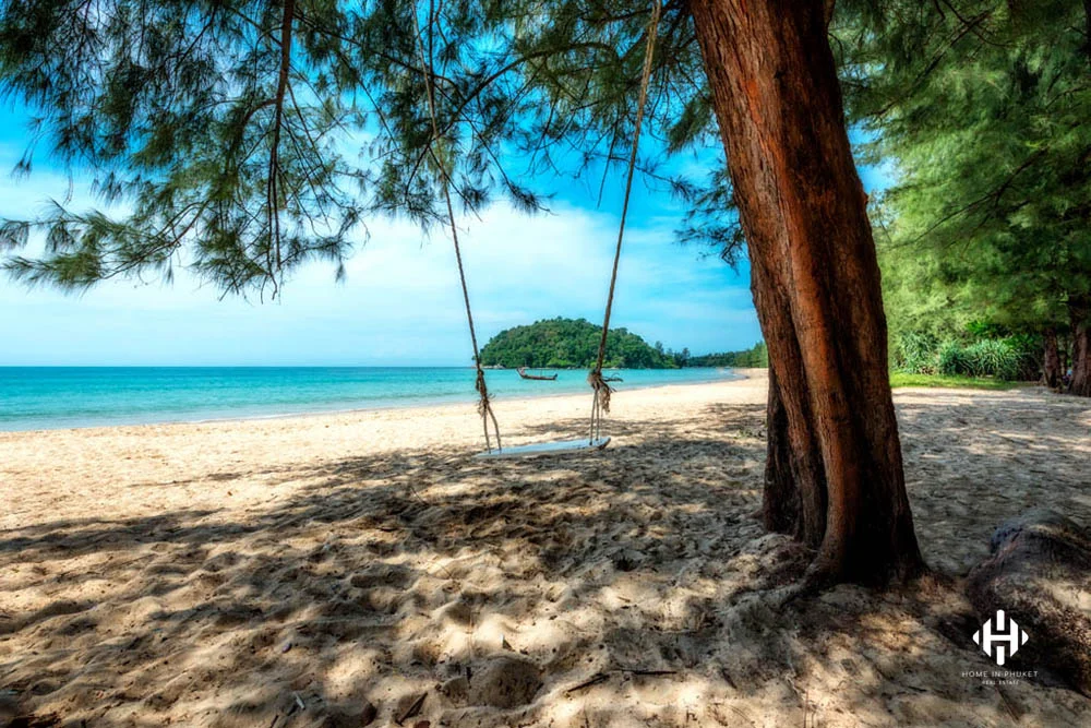 Rope swing on Layan Beach